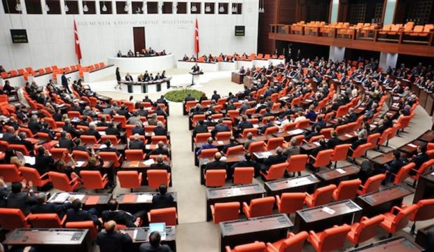 AK Parti, 95 maddelik yeni yasa teklifini Meclis’e sundu