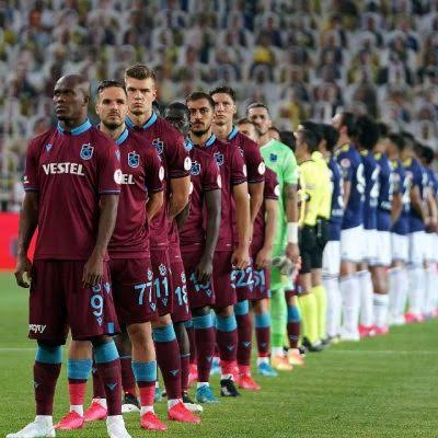 Trabzonspor Fenerbahçe’yi kendi evinde rezil etti