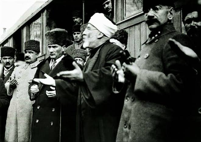 Atatürk’ün Ayasofya planı işgalciler neye uğradığını şaşırdı