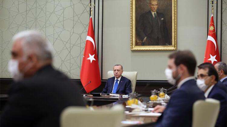 Cumhurbaşkanı Erdoğan’dan Türk savaş gemilerine Yunanistan talimatı