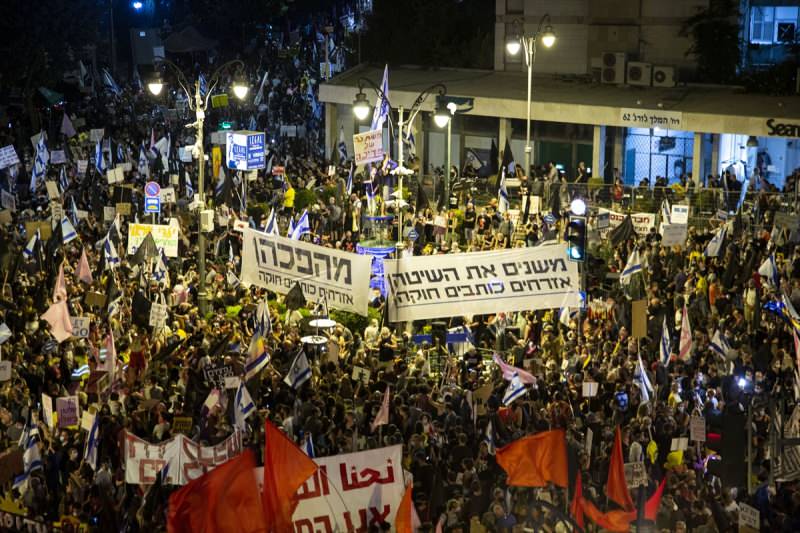 İsrail’de İç savaşa doğru bir adım daha, korkunç kriz…