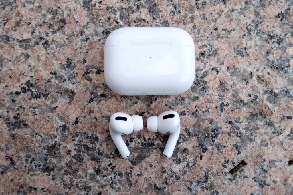 Apple'ın AirPods Pro'su, aktif gürültü iptali alabileceğiniz gerçek kablosuzlardır.