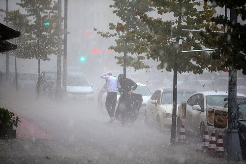 İstanbul’daki fırtınaları bilen profesörden açıklama risk şu an yok!