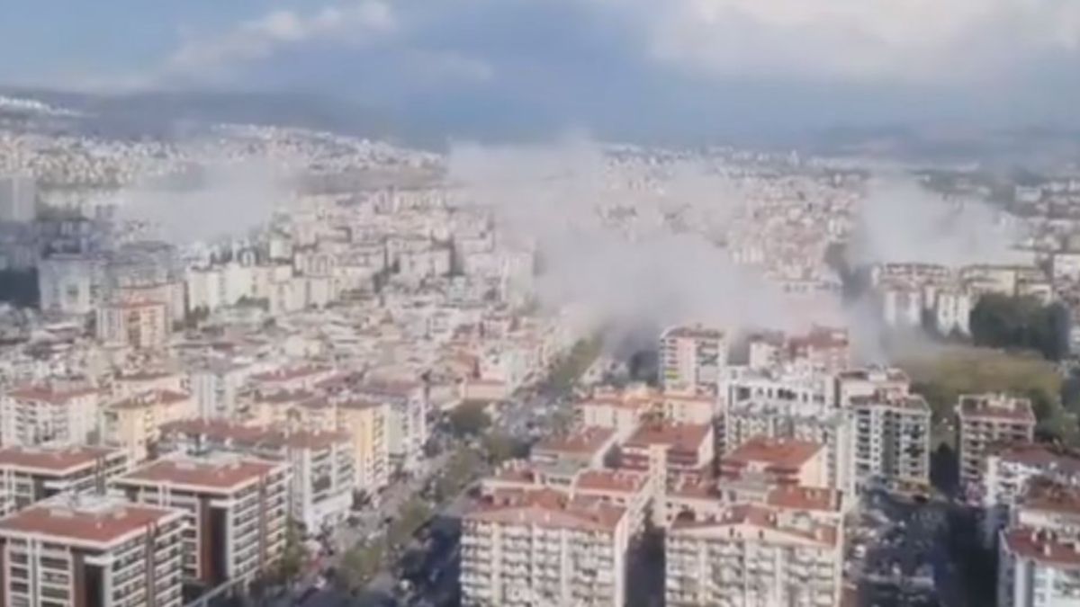İzmir Seferihisar açıklarında 5.0 büyüklüğünde deprem meydana geldi !