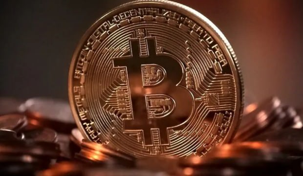 Bitcoin 20.000 doları aştı