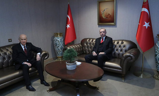 Cumhurbaşkanı Erdoğan ile Bahçeli ile bir araya geldi