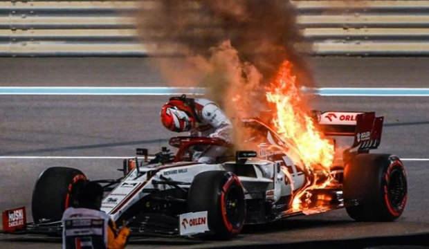 Formula 1 Abu Dhabi GP’de Kimi Raikkonen büyük kaza atlattı!