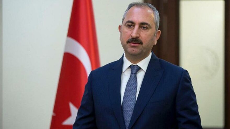 Adalet Bakanı Abdulhamit Gül: Yargıda herkes eşittir ayrımcılık yapamayız dedi, Ak troller çıldırdı!
