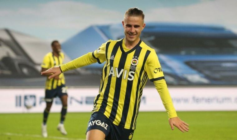 Fenerbahçe’nin Yunan futbolcusu Dimitris Pelkas, 2 hafta sahalardan uzak taraftar çok üzüldü!