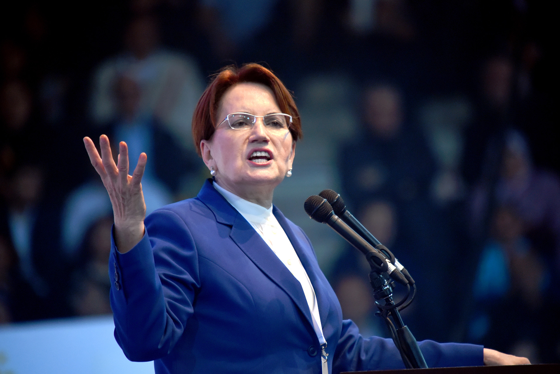 Meral Akşener: AKP Selpak Siyaseti Yapıyor