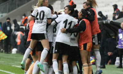 Turkcell Kadın Futbol Süper Ligin'de Beşiktaş 2 Fenerbahçe 1 maç sonu