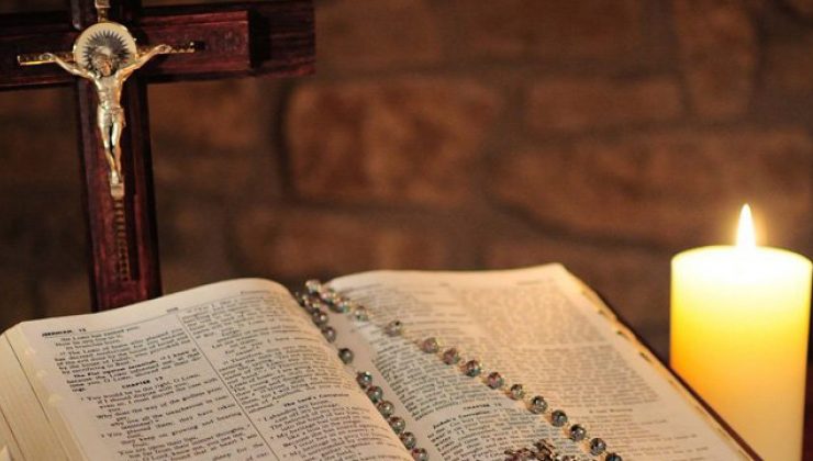 İncil Değiştirildi mi? Kuran’ı kerimde İncil değiştirildi ayeti var mı?
