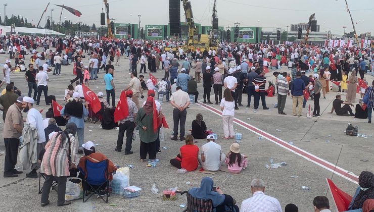 Atatürk Havalimanı’nda toplanan kalabalık zorla getirildi, sendika açıklama yaptı