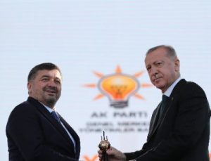 Ak Parti Giresun Belediye Başkanı Aytekin Şenlikoğlu’dan Üniversite Öğrencilerine Destek…
