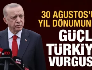 Devlet erkanı tam kadro Anıtkabir’de: Erdoğan Anıtkabir Özel Defteri’ni notunu yazarak imzaladı
