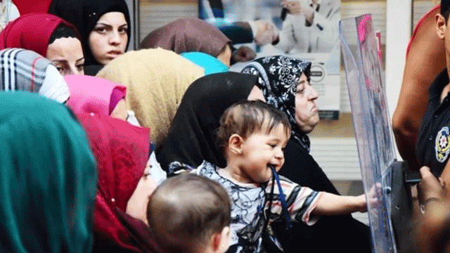 Kemal Kılıçdaroğlu’nun uğurlayacağı Suriyeliler, program öncesi evlerinden alınıp İstanbul İl Göç İdaresi’ne götürüldü