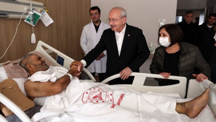 CHP lideri Kılıçdaroğlu depremzedeleri ziyaret etti