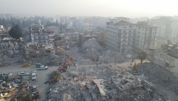 Dünya basını Türkiye’deki deprem felaketini analiz etti
