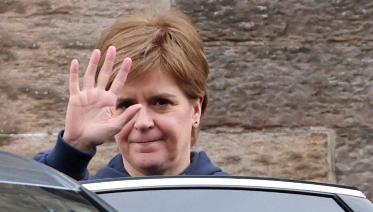 İskoçya’da seçim yarışı başlıyor: 3 aday mücadele edecek