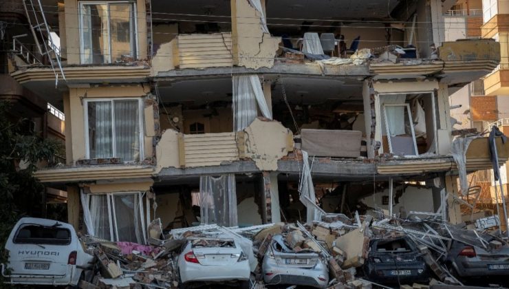 Uzmanlardan deprem sonrasına ilişkin yol haritası: Müteahhitlik sistemi baştan sona yenilenmeli