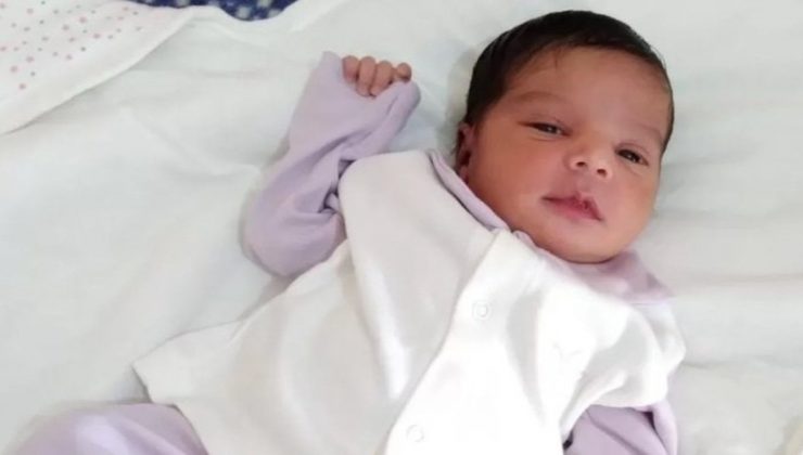Yemenli kadın, enkazdan çıkarıldıktan birkaç saat sonra doğum yaptı