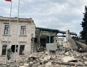 Depremde hasar gören tarihi yapılarda ‘restorasyon hatası’ iddiası