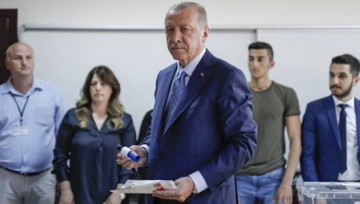 Erdoğan’ın adaylığına peş peşe itirazlar sonrası AKP’den açıklama