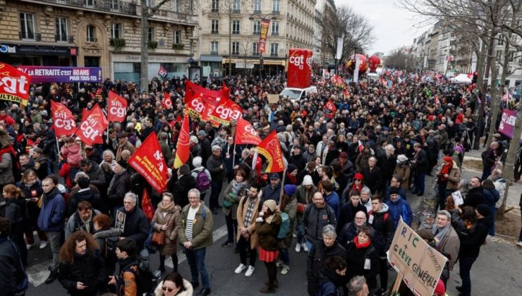 Fransa’da emeklilik reformu karşıtları, Cumhuriyetçilerin kapısına dayandı