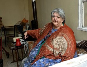 Hataylı 230 kiloluk kadın bütün depremleri evinde yaşadı