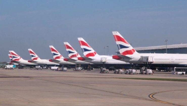 Heathrow Havalimanı’nda grev: Tatil döneminde bazı uçuşlar iptal