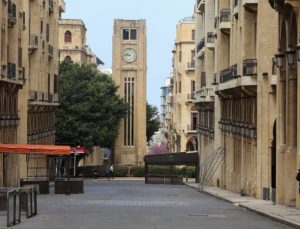 İki saat dilimiyle karşılaşan Lübnan’da kriz büyüyor