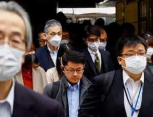 Japonya’da maske zorunluluğu kaldırılıyor