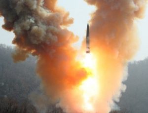 Kuzey Kore, füze yağdırmaya devam ediyor