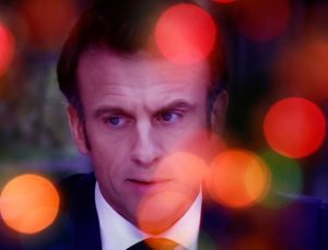Macron tartışma yaratan emeklilik yaşı yasasını savundu
