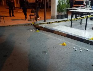 Manisa’da silahlı kavgada 2 kişi yaralandı