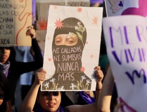 Meksika’da kadın cinayetleri protesto edildi